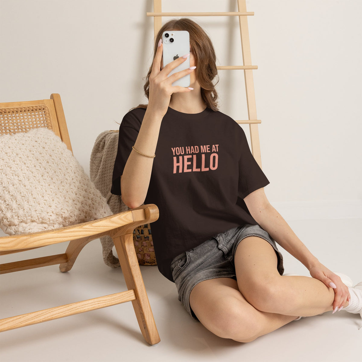 The Hello Tee Autumn Edition - Loose fit
